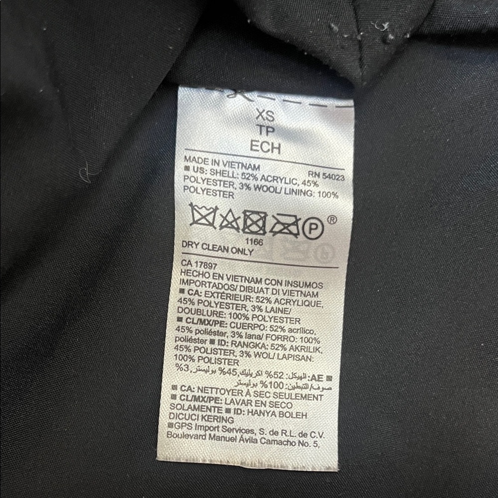 Old Navy Women’s Black Coat - Picture 6 of 8